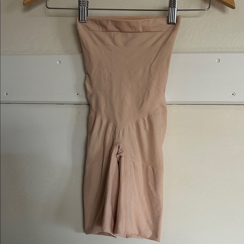 Spanx Shorts Shapewear, Sz Small